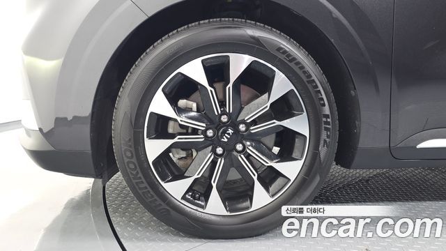 Kia Canival 2021 — photo 5