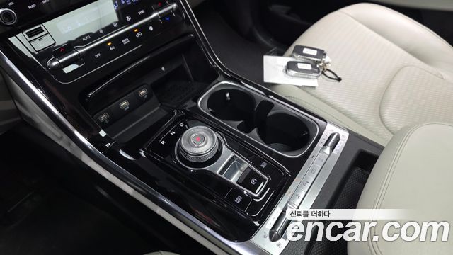 Kia Canival 2021 — photo 9