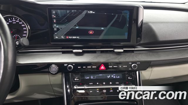 Kia Canival 2021 — photo 14