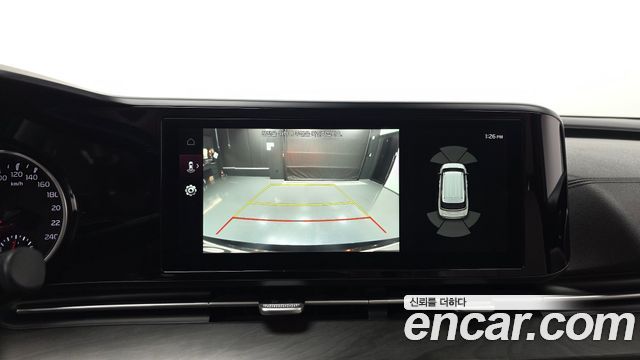 Kia Canival 2021 — photo 16