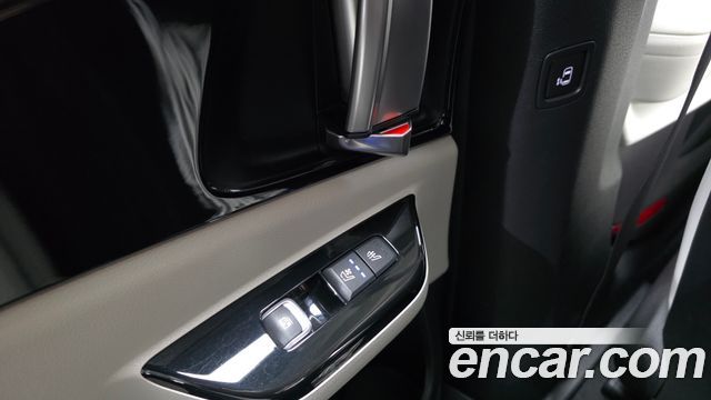 Kia Canival 2021 — photo 18