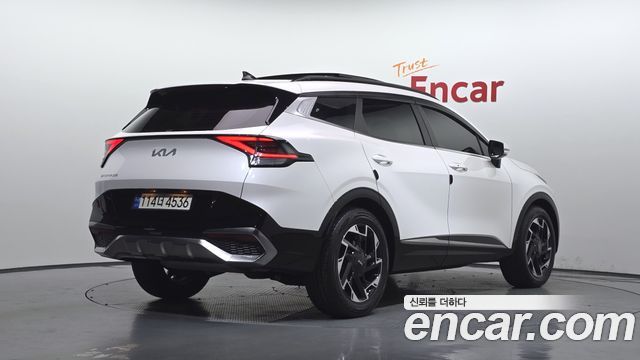 Kia Sportage 2022 — photo 2