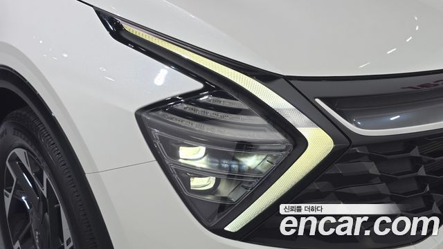 Kia Sportage 2022 — photo 8