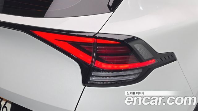 Kia Sportage 2022 — photo 9