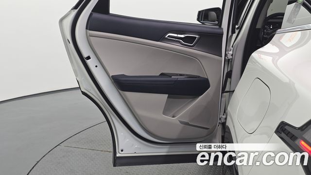 Kia Sportage 2022 — photo 15