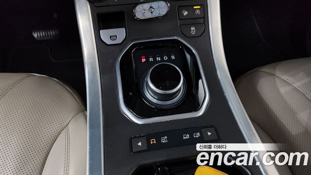 Land Rover Range Rover Evoque 2017 — photo 9