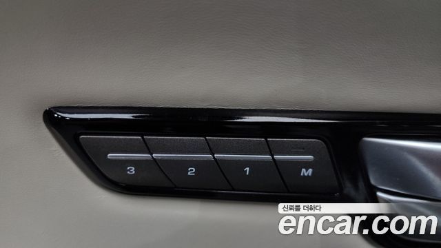 Land Rover Range Rover Evoque 2017 — photo 16