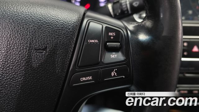 Kia K7 2015 — photo 22