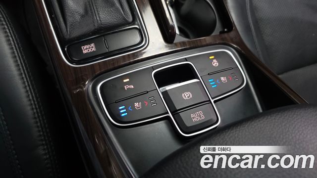 Kia K7 2015 — photo 24
