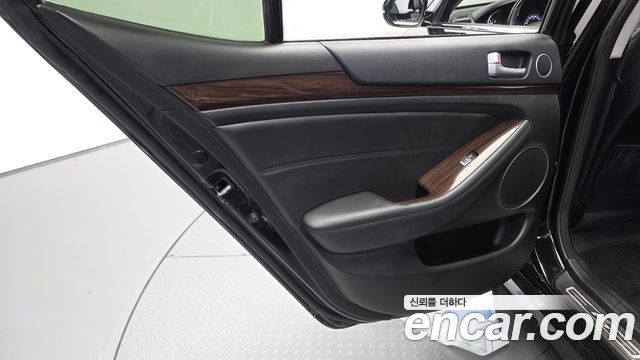 Kia K7 2015 — photo 15