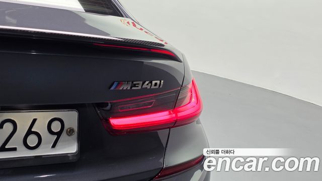BMW 3-Series 2020 — photo 9