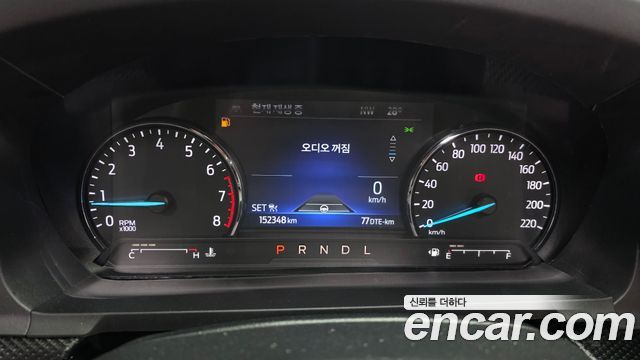 Ford Explorer 2021 — photo 8