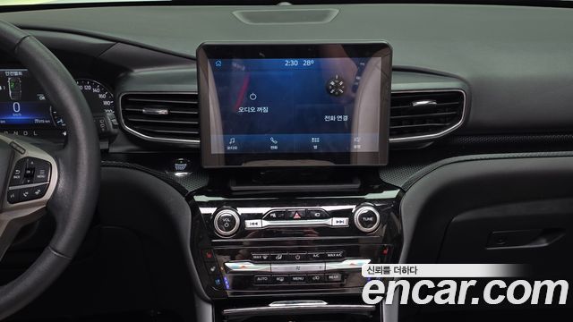 Ford Explorer 2021 — photo 14