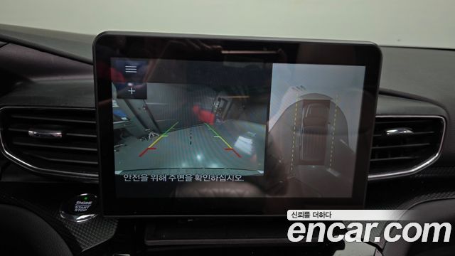 Ford Explorer 2021 — photo 15