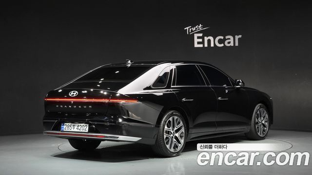 Hyundai Grandeur 2023 — photo 2