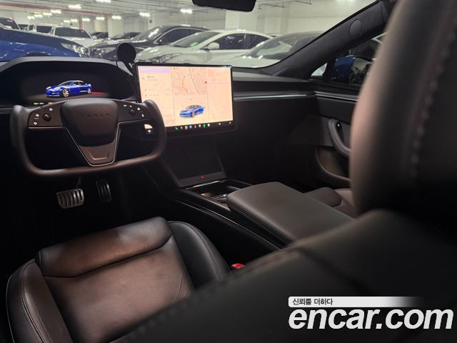 Tesla Model S 2023 — photo 9