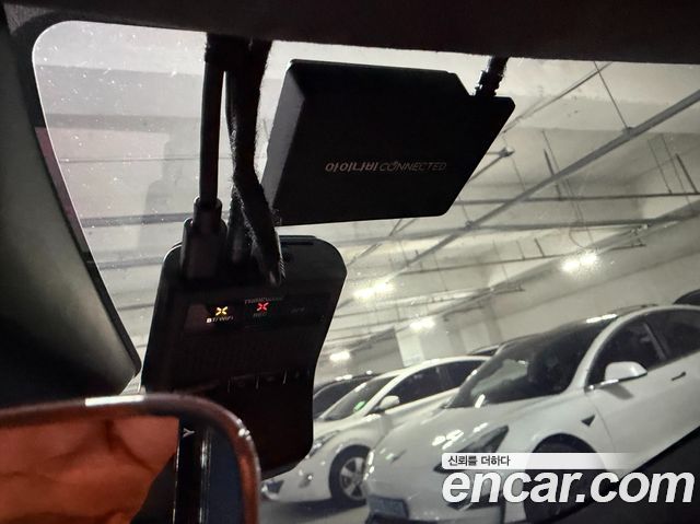 Tesla Model S 2023 — photo 11