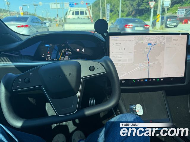 Tesla Model S 2023 — photo 15
