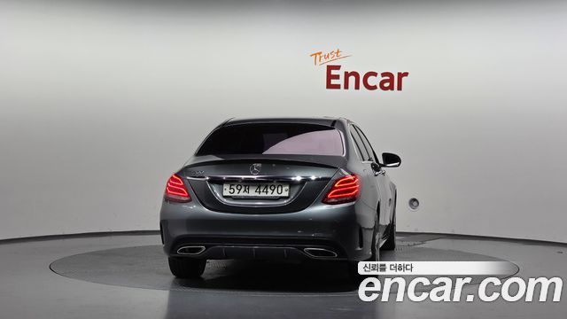 Mercedes-Benz C-Class 2017 — photo 4
