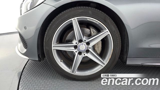 Mercedes-Benz C-Class 2017 — photo 5