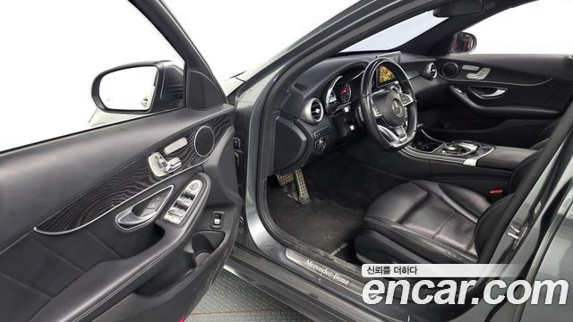 Mercedes-Benz C-Class 2017 — photo 10