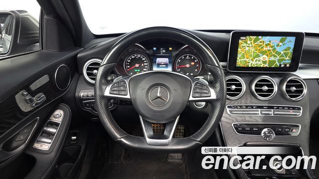 Mercedes-Benz C-Class 2017 — photo 13