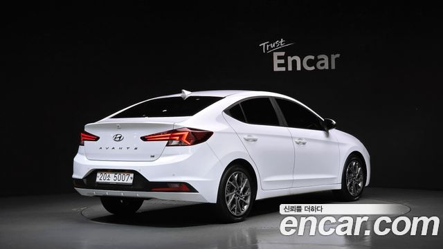 Hyundai AVANTE 2019 — photo 2