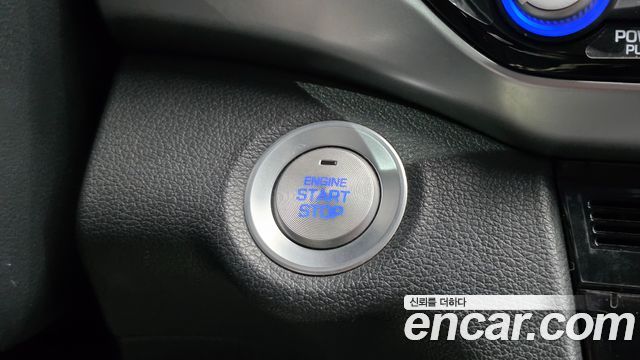 Hyundai AVANTE 2019 — photo 20