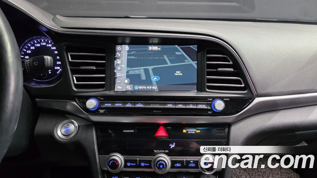 Hyundai AVANTE 2019 — photo 23