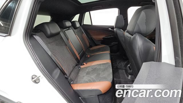 Volkswagen ID.4 2023 — photo 17
