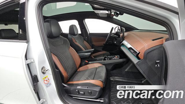Volkswagen ID.4 2023 — photo 18