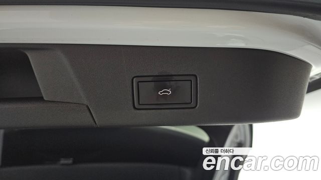 Volkswagen ID.4 2023 — photo 25