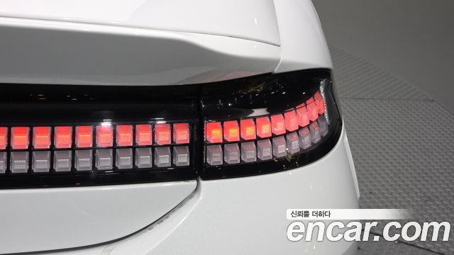 Hyundai Ioniq6 2023 — photo 9