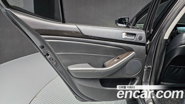 Kia K7 2013 — photo 15