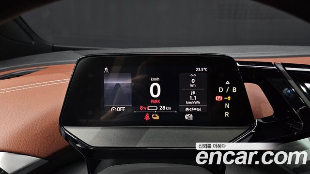 Volkswagen ID.4 2023 — photo 11
