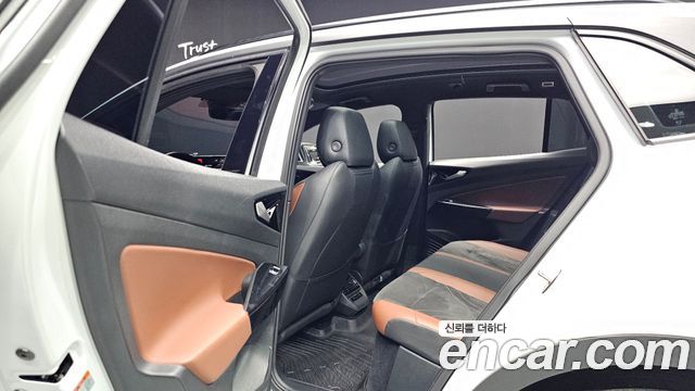 Volkswagen ID.4 2023 — photo 18