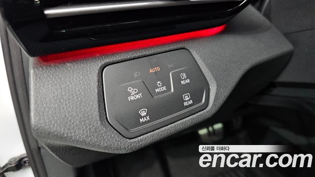 Volkswagen ID.4 2023 — photo 21