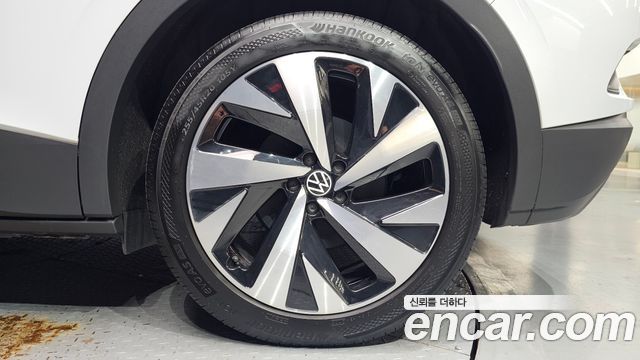 Volkswagen ID.4 2023 — photo 7