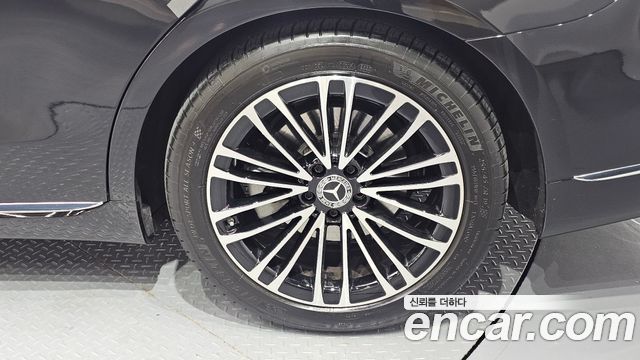 Mercedes-Benz S-Class 2022 — photo 7
