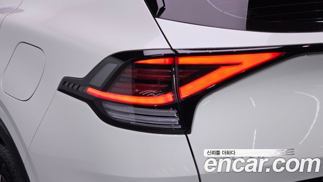 Kia Sportage 2023 — photo 9