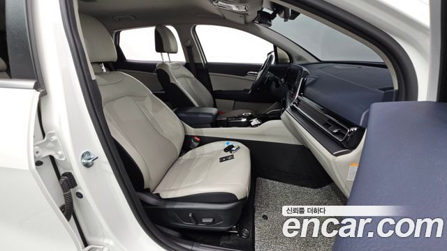 Kia Sportage 2023 — photo 16