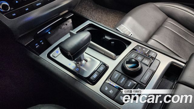Genesis G80 2018 — photo 9