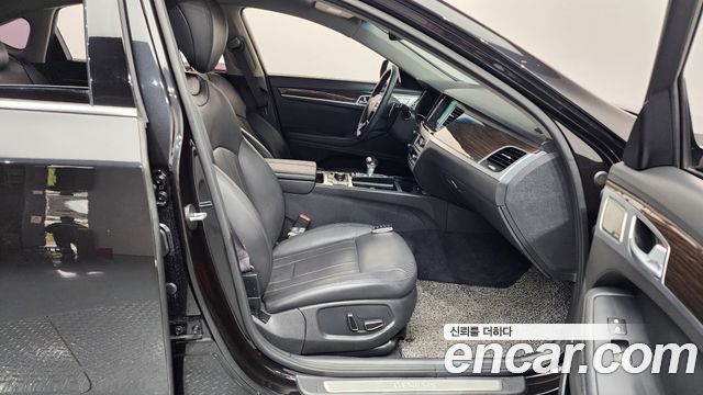 Genesis G80 2018 — photo 11