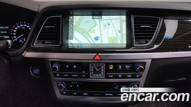Genesis G80 2018 — photo 13