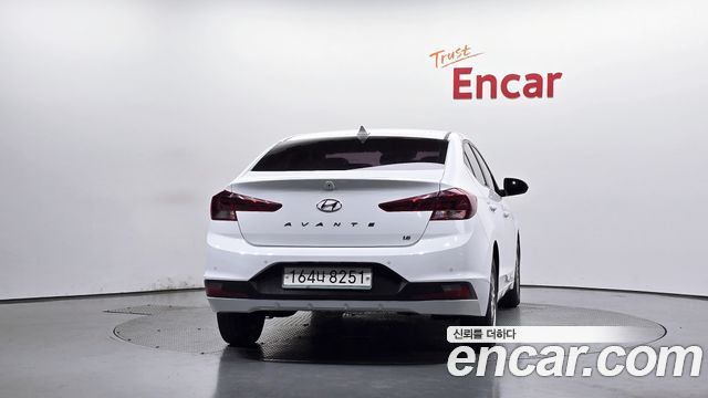 Hyundai AVANTE 2020 — photo 4