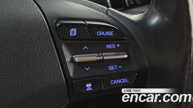 Hyundai AVANTE 2020 — photo 21