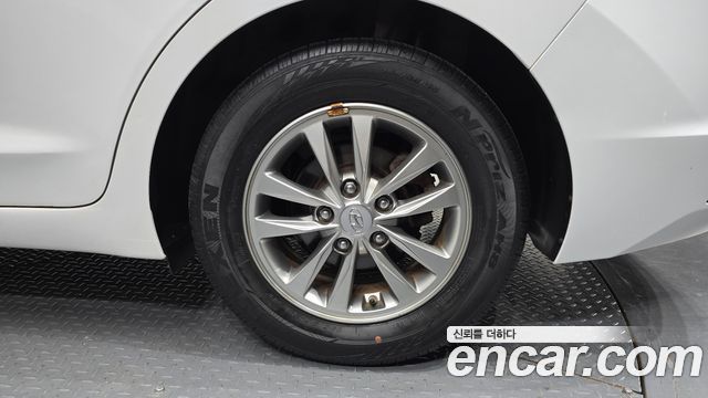Hyundai AVANTE 2020 — photo 7