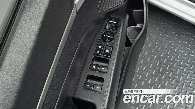 Hyundai AVANTE 2020 — photo 28