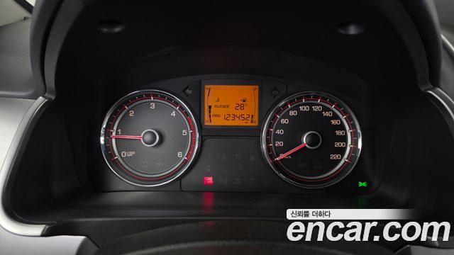 KG Mobility KORANDO 2015 — photo 11
