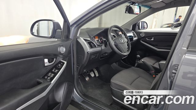 KG Mobility KORANDO 2015 — photo 13